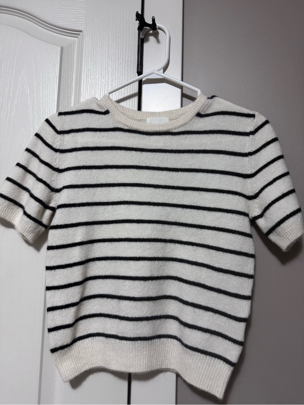 NW H&M Cream and Black Striped Short-Sleeve Crew Sweater